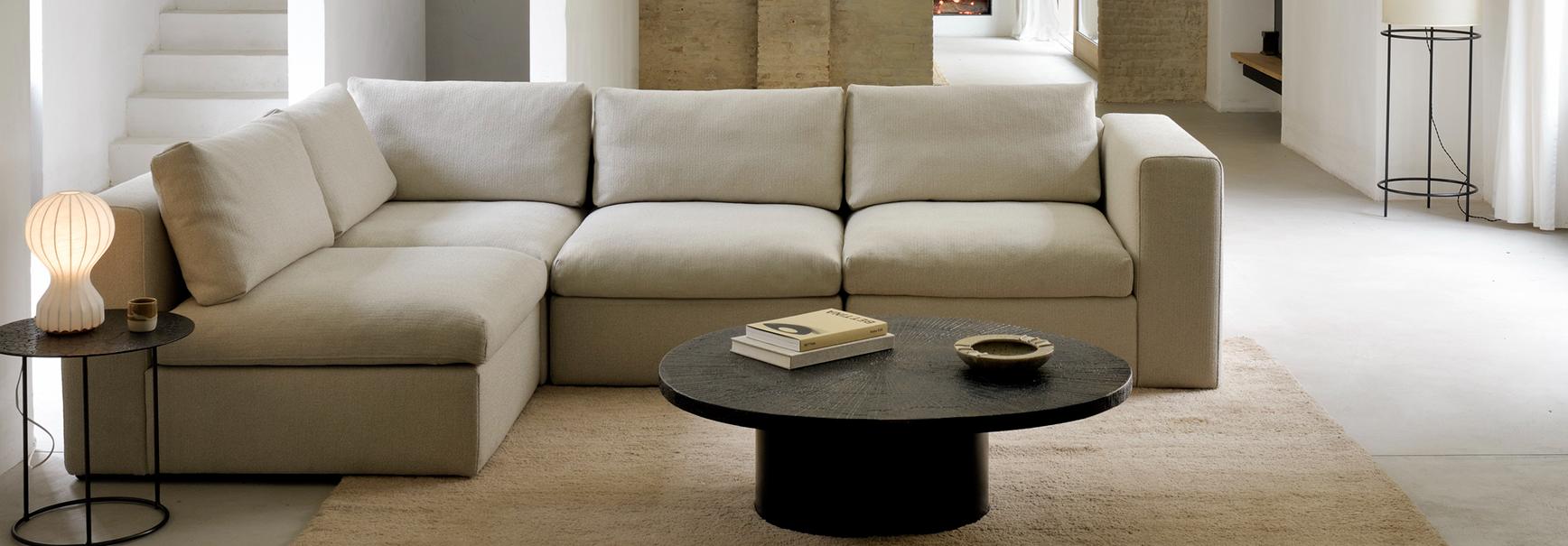Elegant and Comfortable Sofa - Enhance Your Living Space